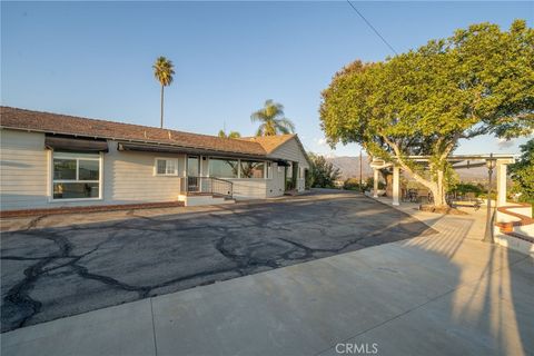 A home in La Verne