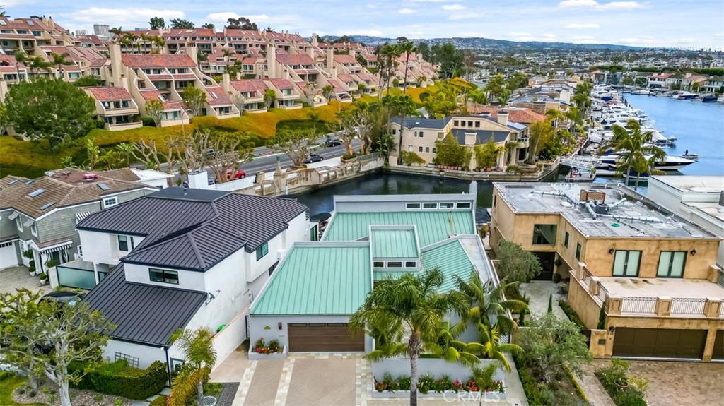 Harbor Island ""Drive"" (HIDC) - Residential