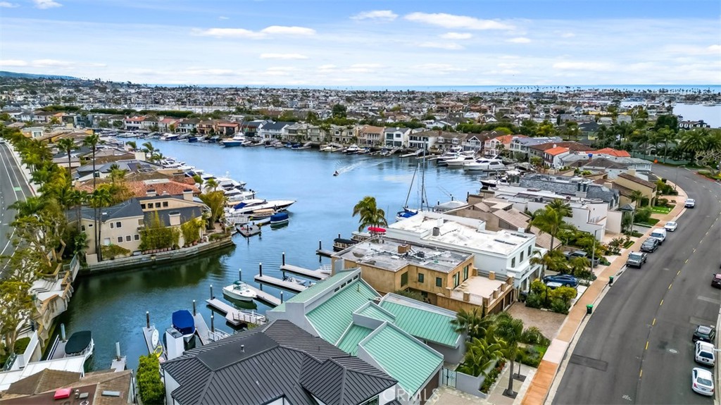 Harbor Island ""Drive"" (HIDC) - Residential