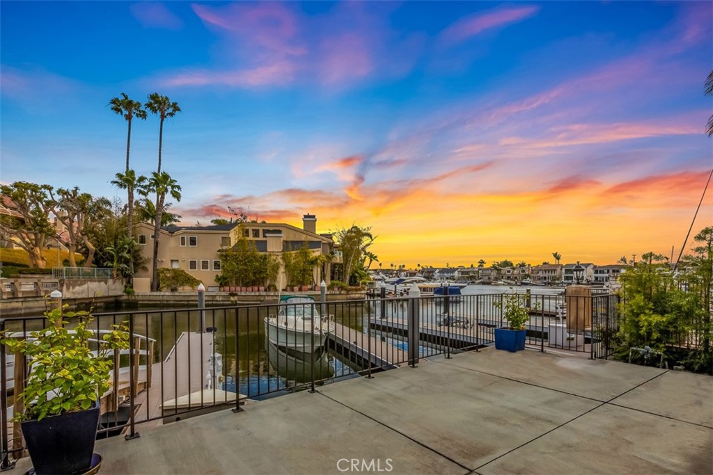 Harbor Island ""Drive"" (HIDC) - Residential