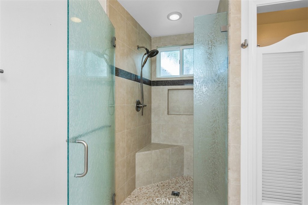 Harbor Island ""Drive"" (HIDC) - Residential