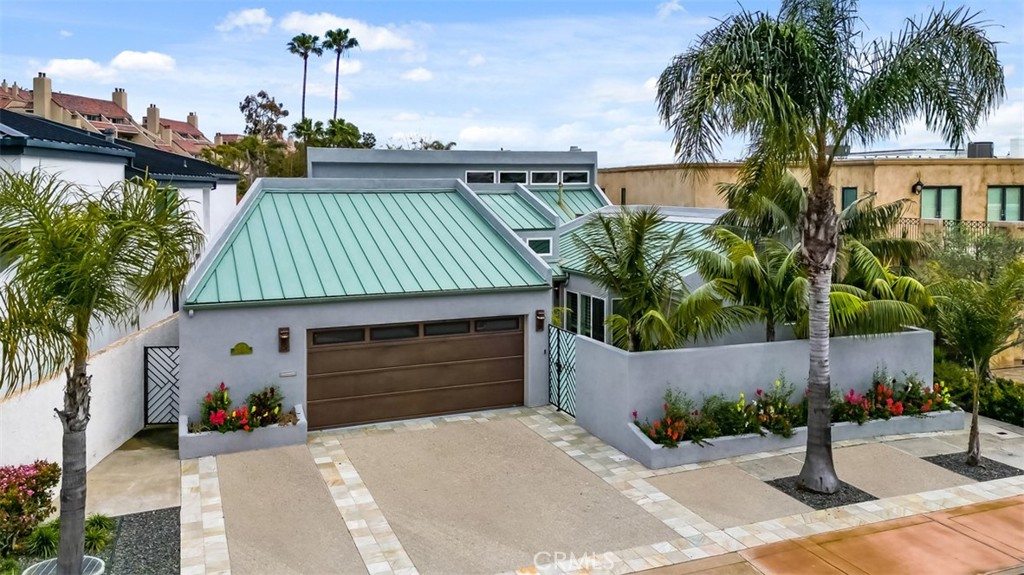 Harbor Island ""Drive"" (HIDC) - Residential