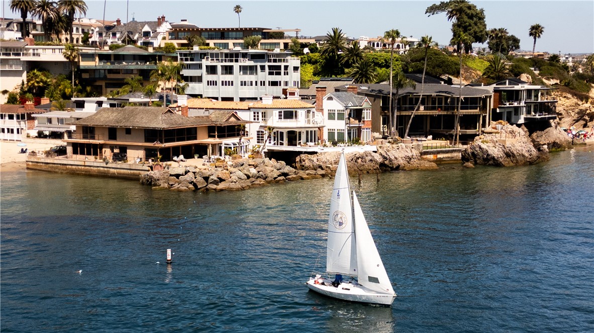 Corona del Mar South of PCH (CDMS) - Residential