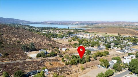 A home in Lake Elsinore