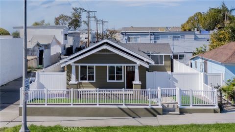 1027 E 10th St Long Beach CA 90813