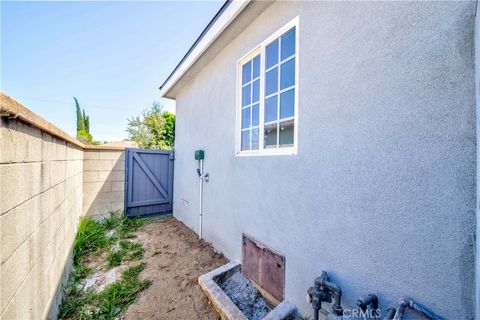 A home in El Monte