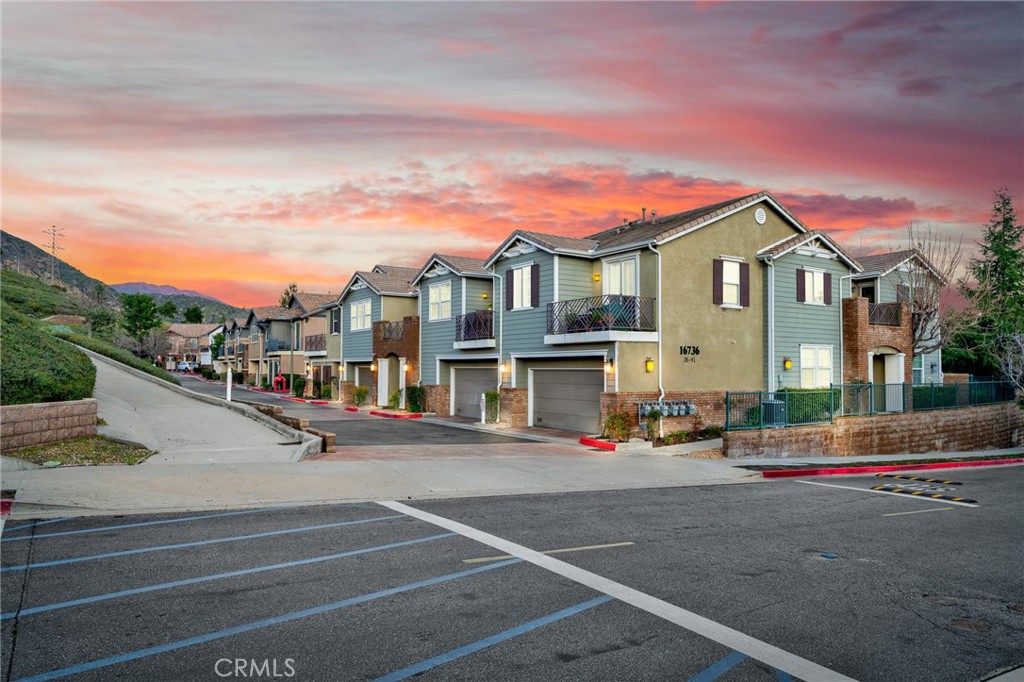 View Rancho Cascades, CA 91342 townhome