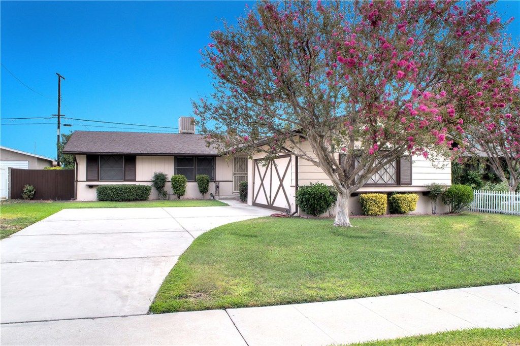 listing image 130723885669015835453
