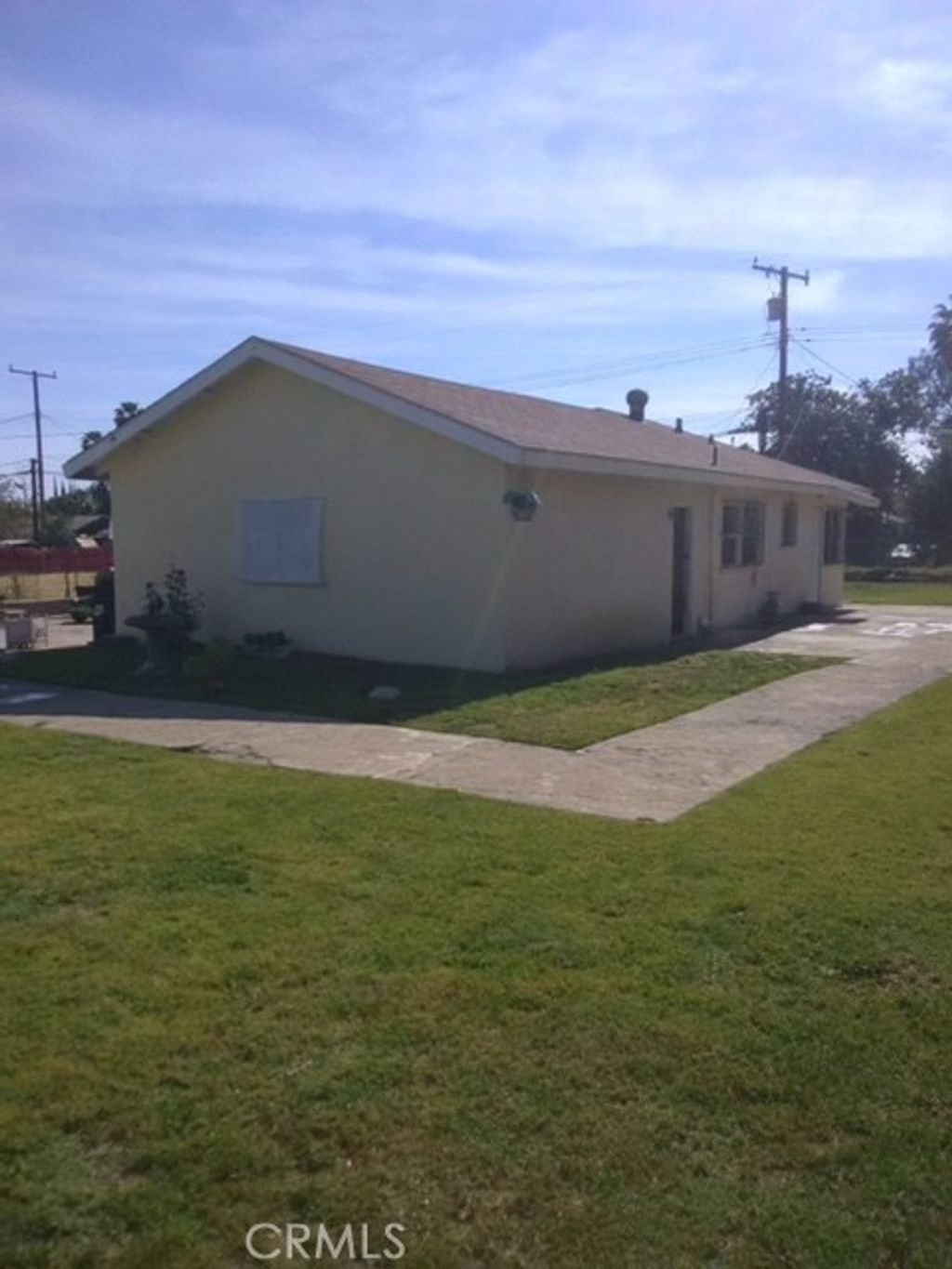 listing image 130724796977931418310