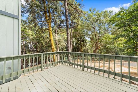 A home in Cedarpines Park