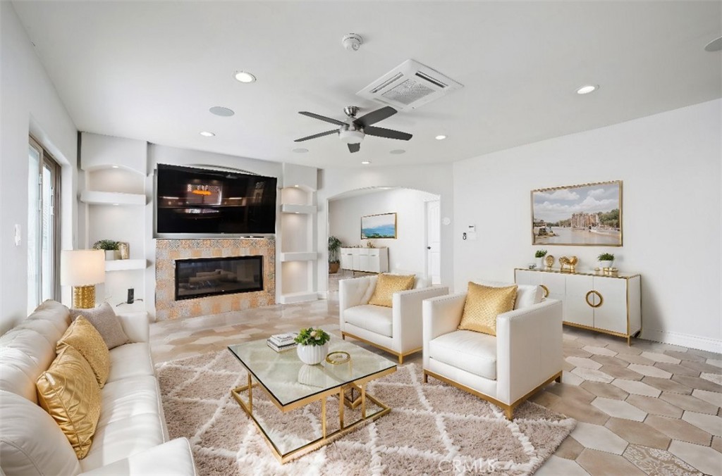 11360 Segrell Way