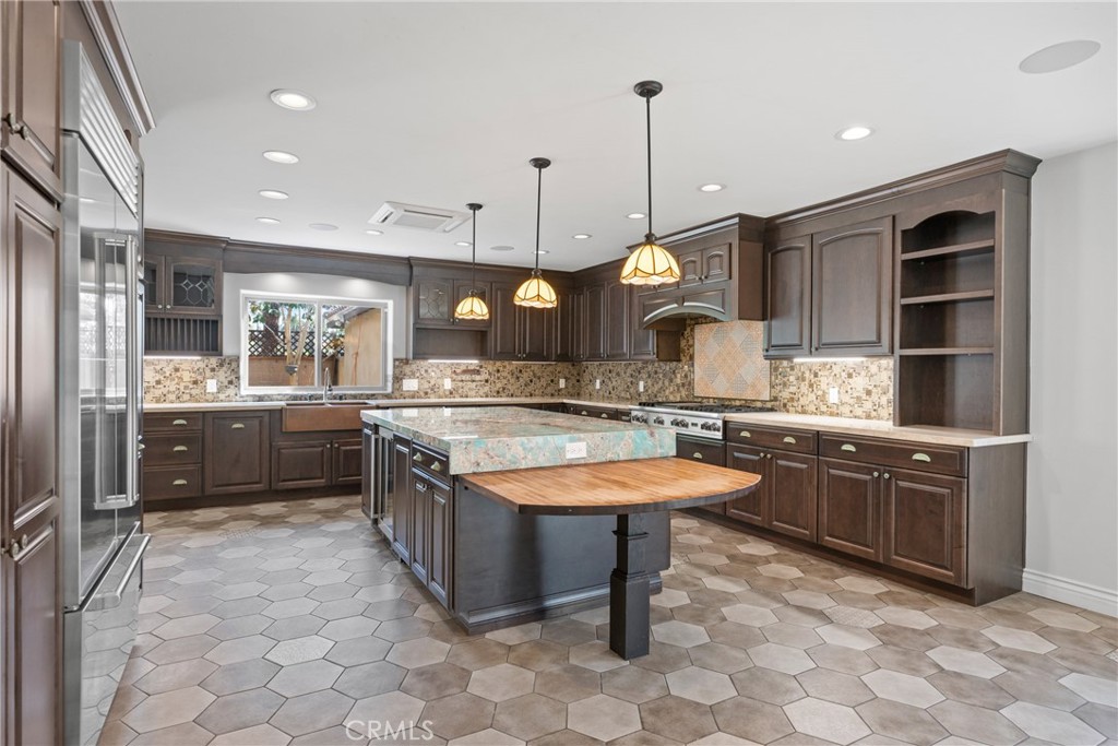 11360 Segrell Way