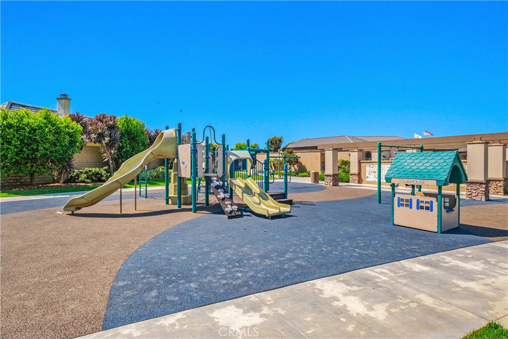 Gardens (Inland of PCH) (NSI) - Residential