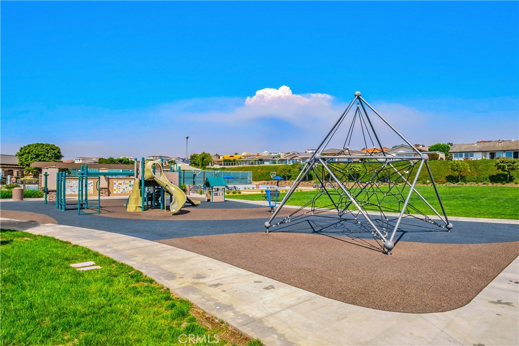 Gardens (Inland of PCH) (NSI) - Residential