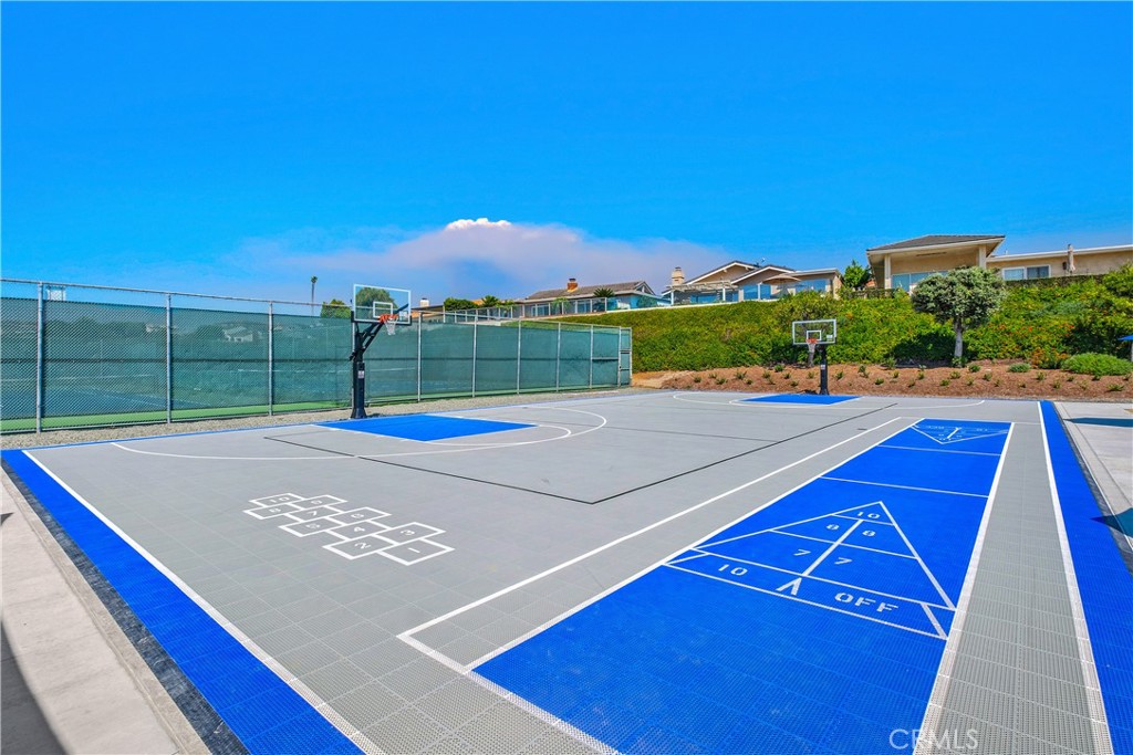 Gardens (Inland of PCH) (NSI) - Residential