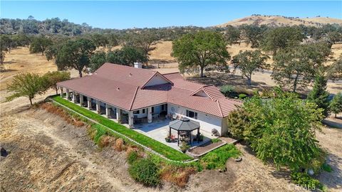 A home in Mariposa