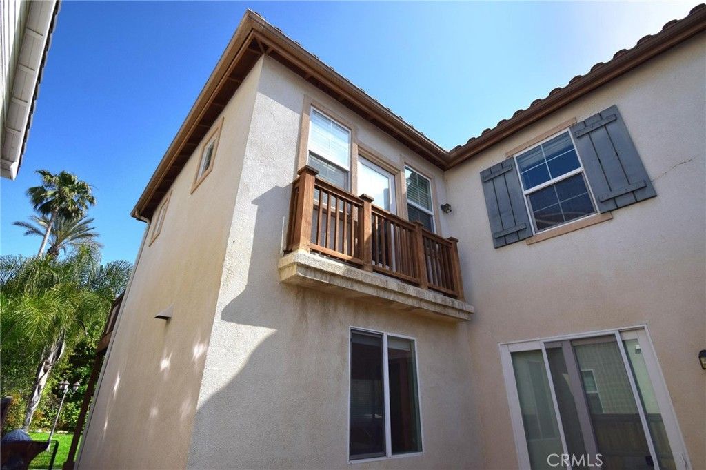 listing image 130726356134013497198