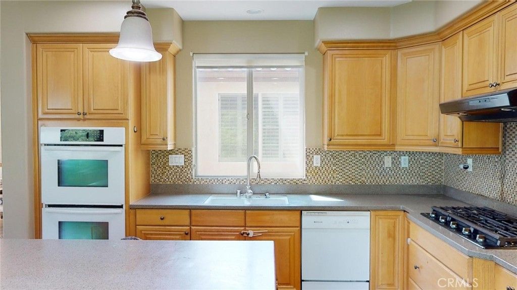 listing image 130720713389561127907