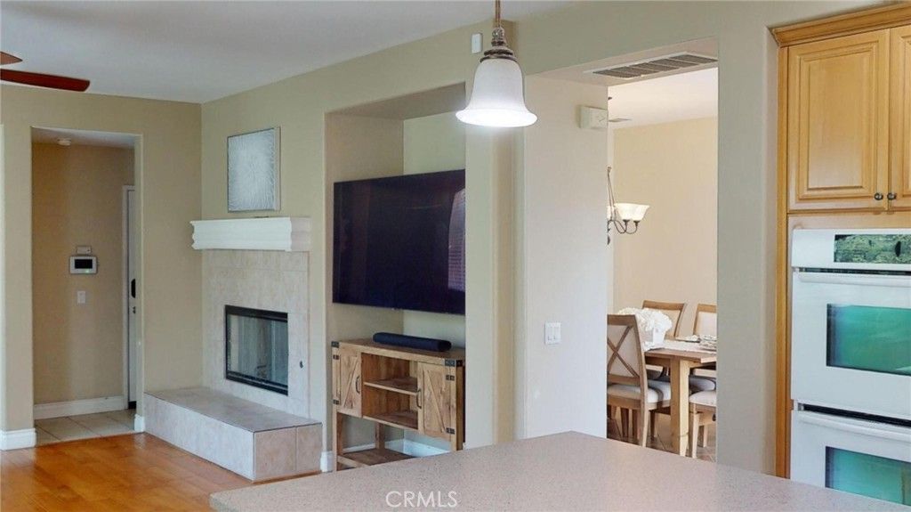 listing image 130724068942699242705