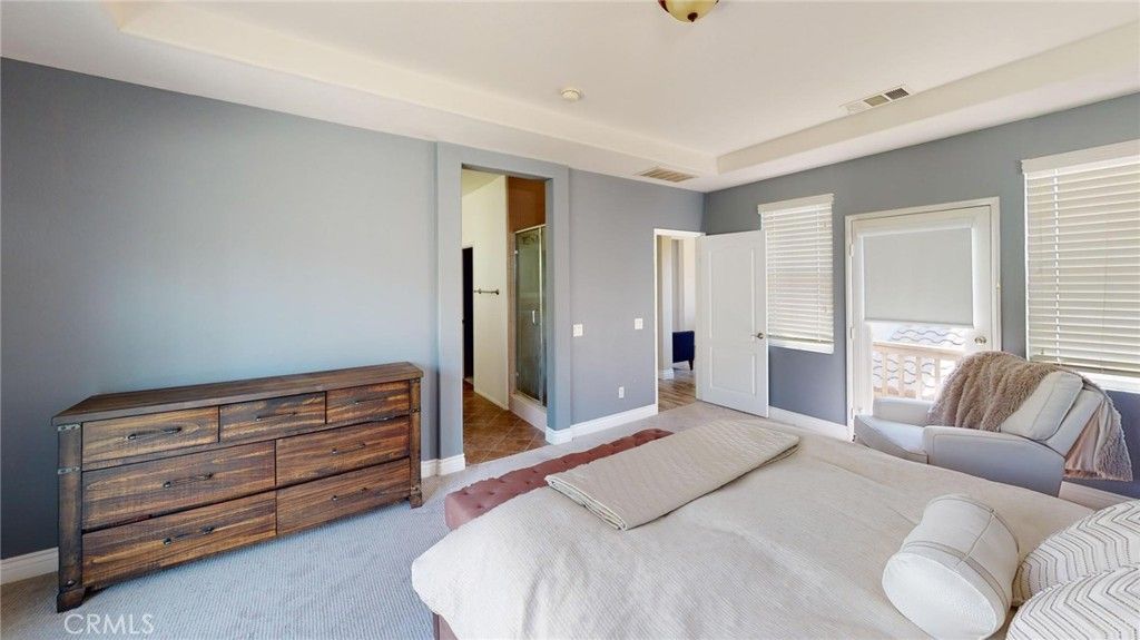 listing image 130723553029435726918