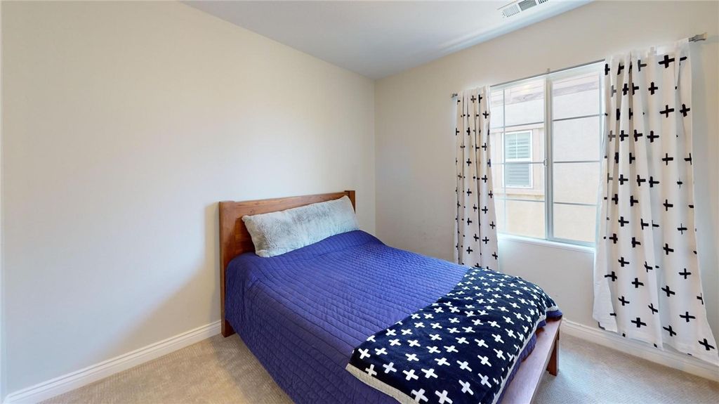 listing image 130723535284880338913