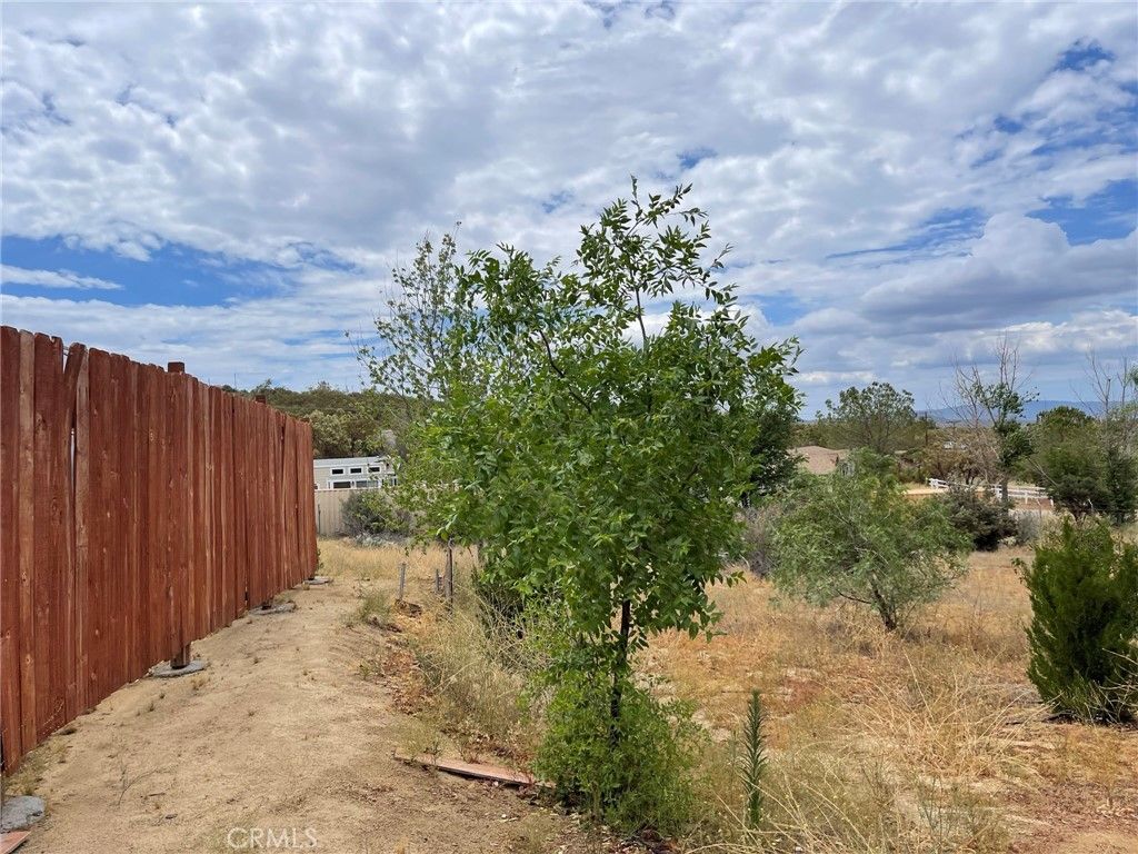 listing image 130724138119796747048