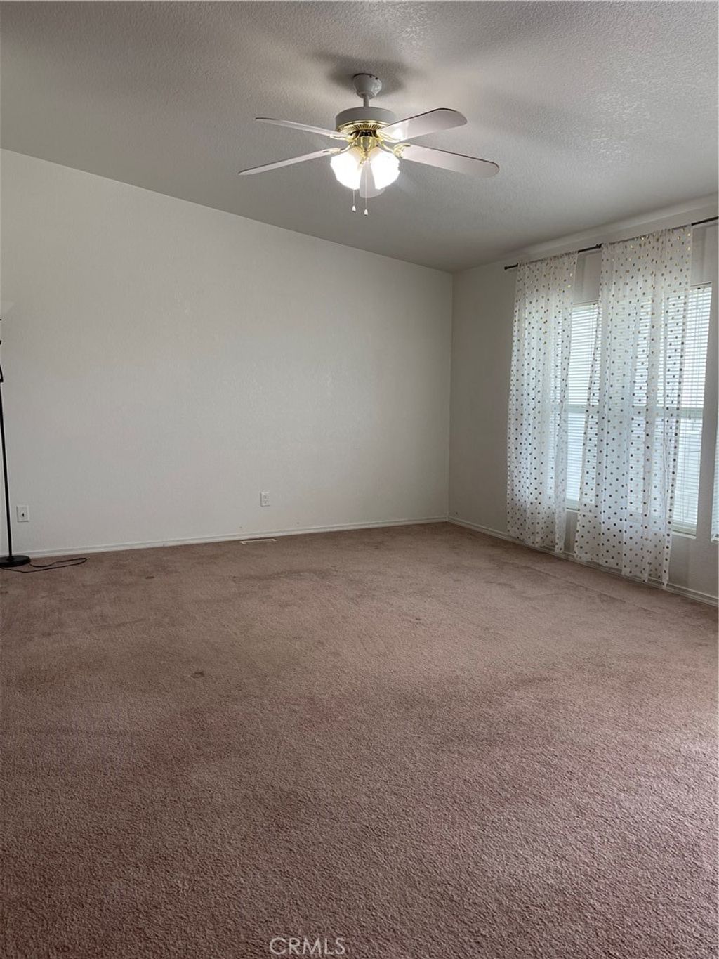 listing image 130727482931837794095