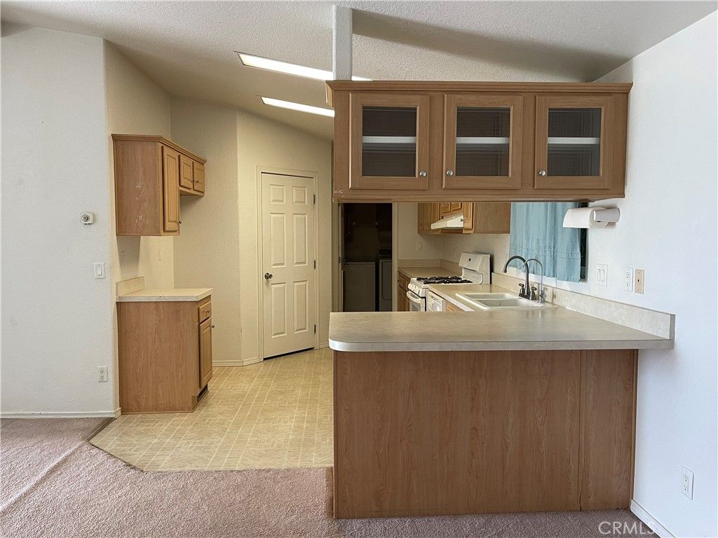 listing image 130723292201112608306