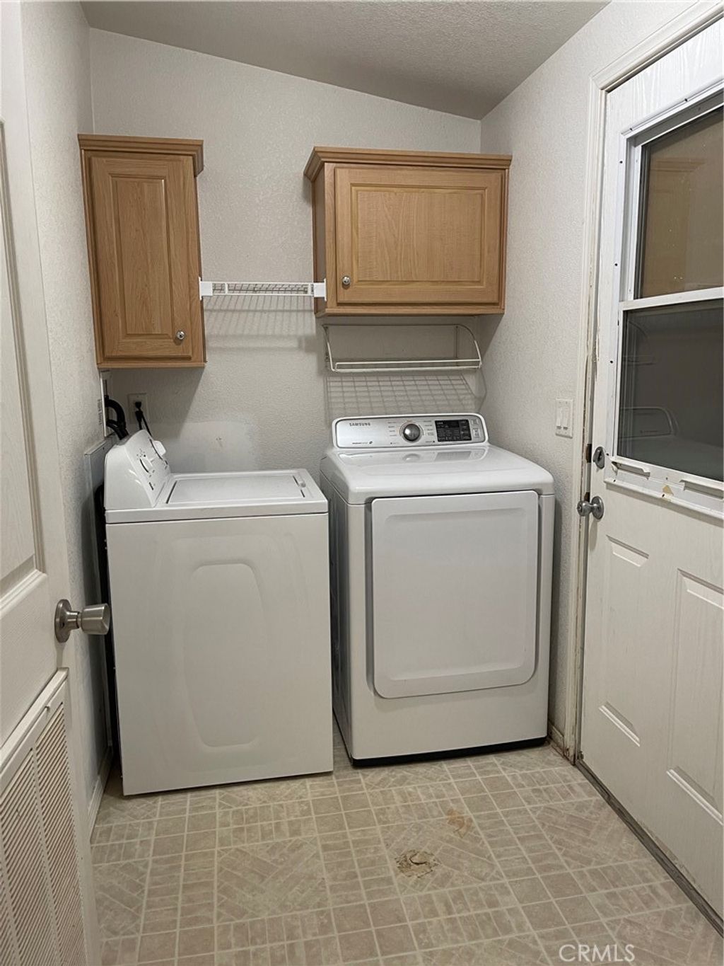 listing image 130726018118475767553