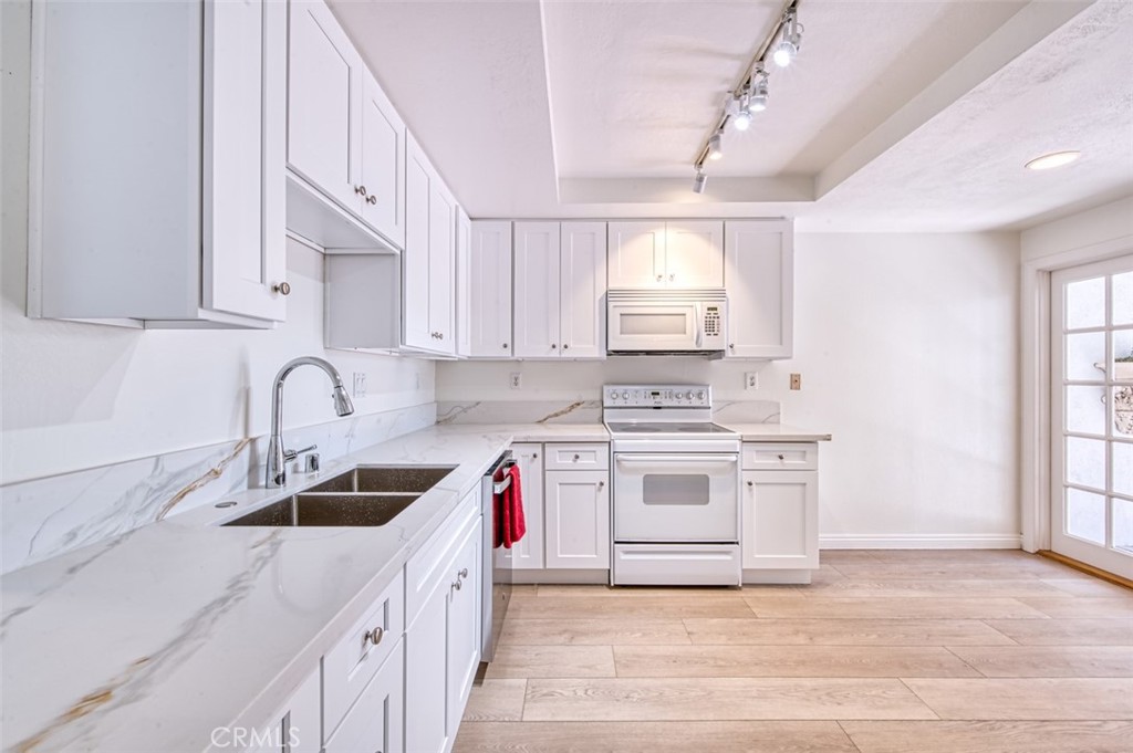 16090 tortola circle