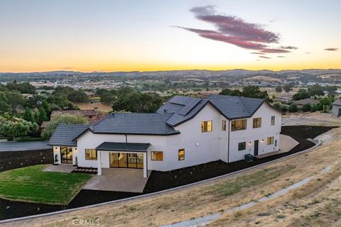 A home in Templeton