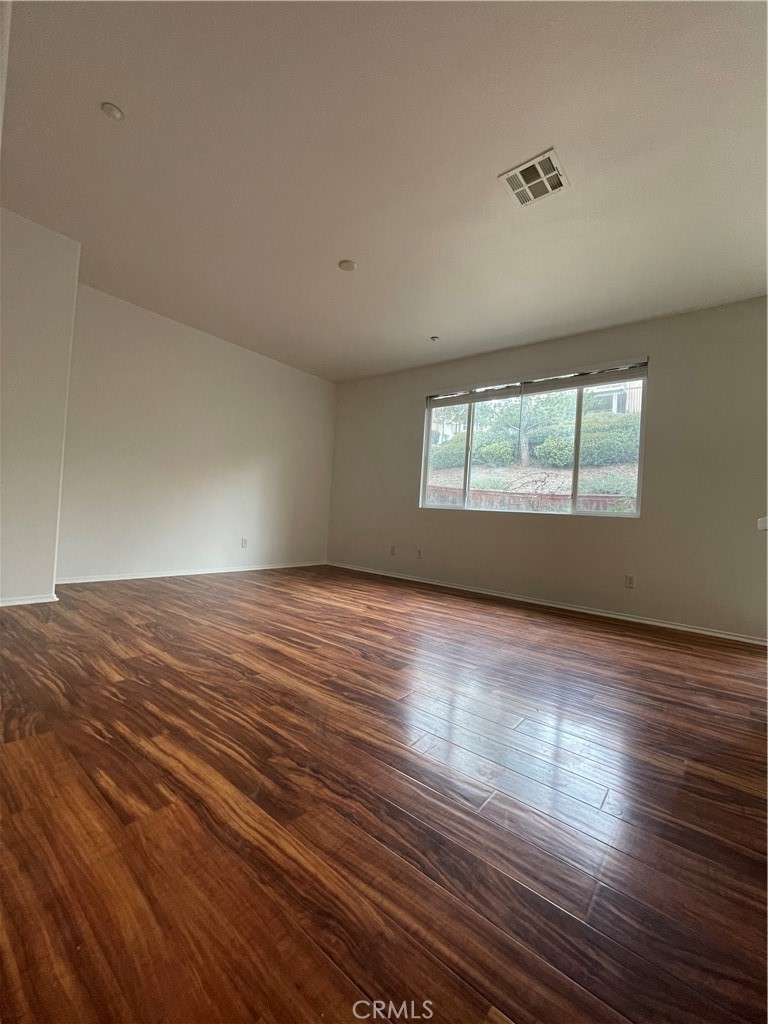 Photo 5 of 30 of 27500 Viridian Street 3 condo