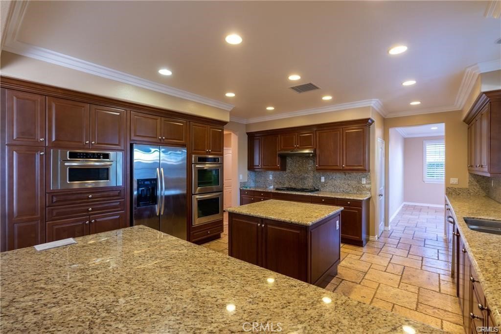 8252 Ivy Springs Court