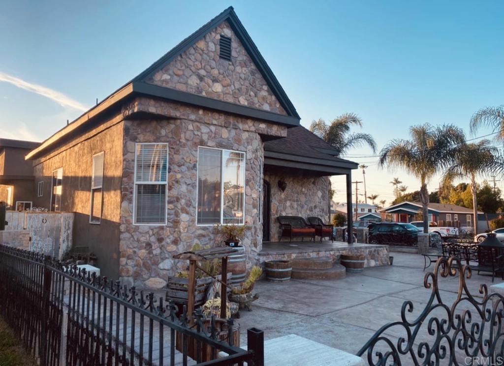 706 D Avenue