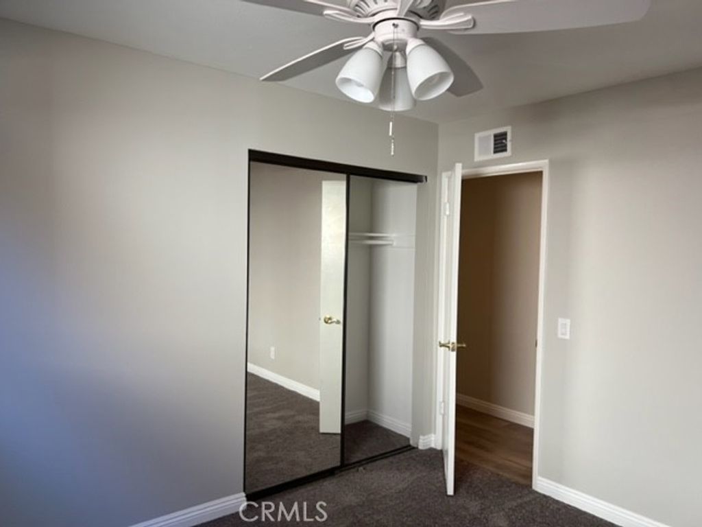 listing image 130727668123633778375