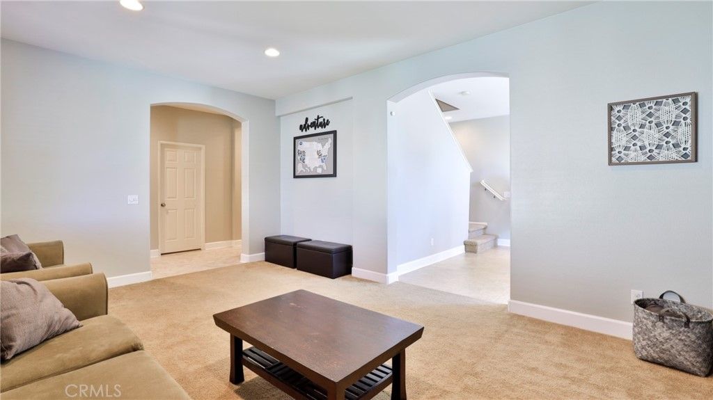 listing image 130727212616436910675