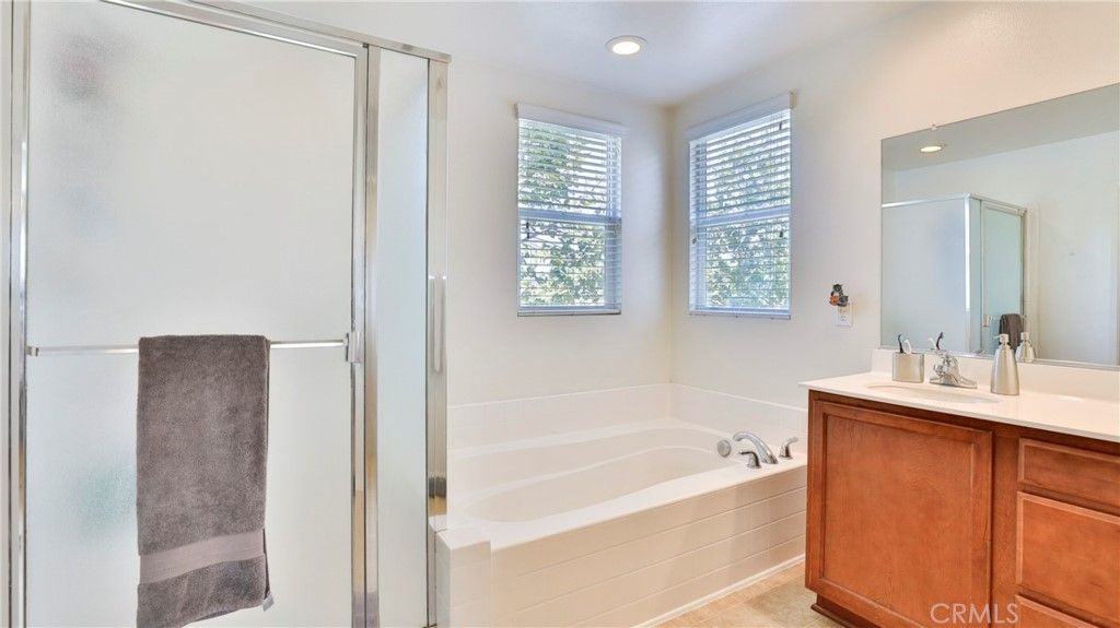 listing image 130729581979042690438