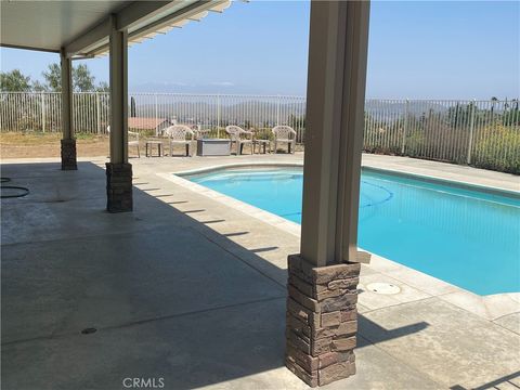 A home in Lake Elsinore