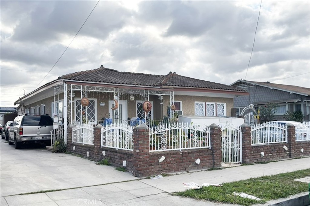 3544 Granada Avenue