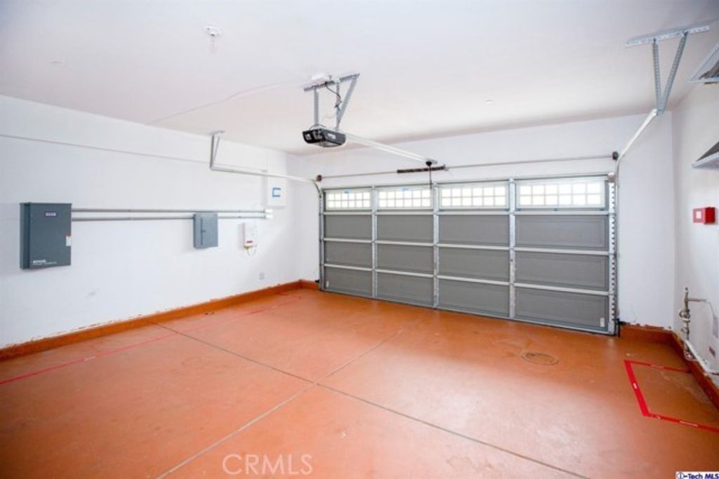 listing image 130728724140771025216