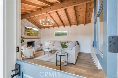 325 W Avenida Palizada