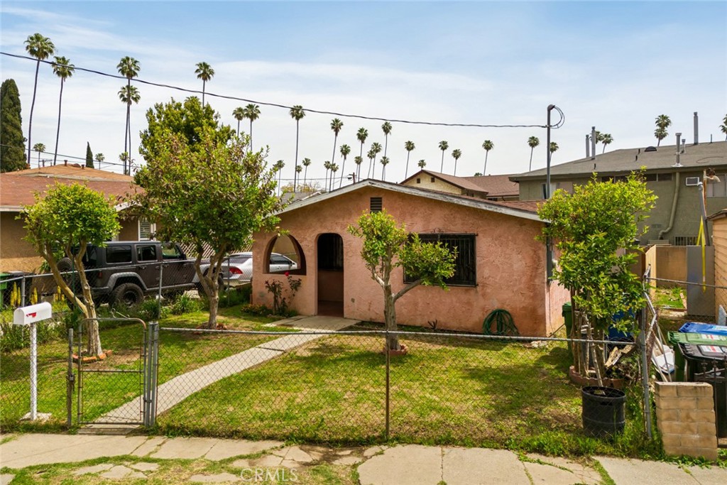 View Los Angeles, CA 90032 house