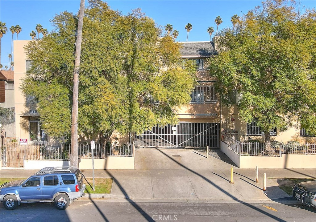 976 Elden Avenue