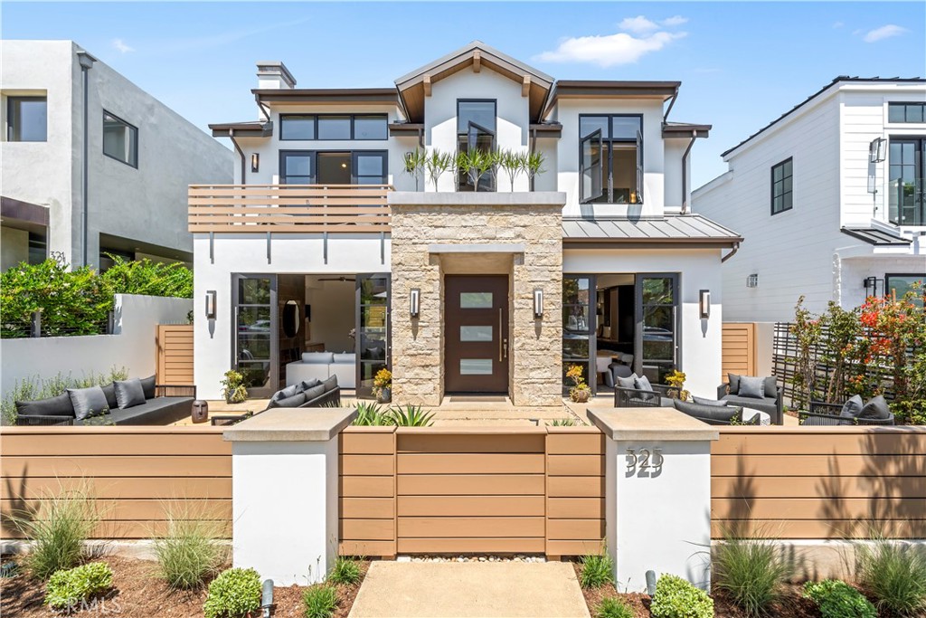 Corona del Mar South of PCH (CDMS) - Residential