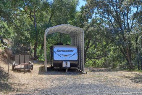 A home in Ahwahnee