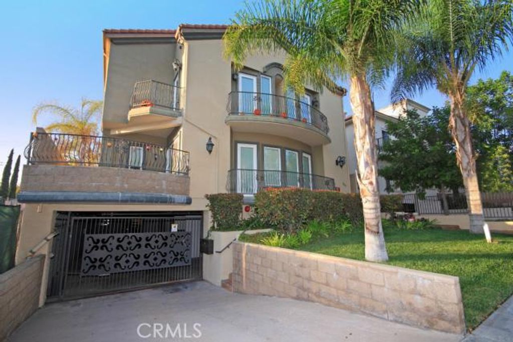 listing image 130724665513590472294