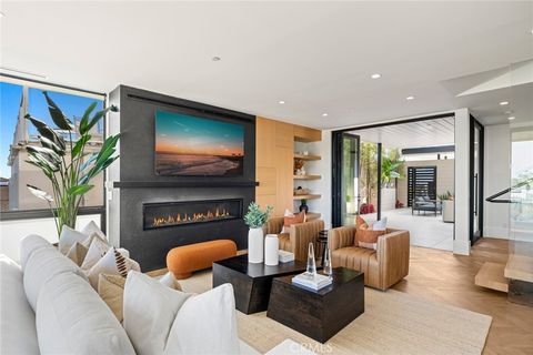 A home in Corona Del Mar