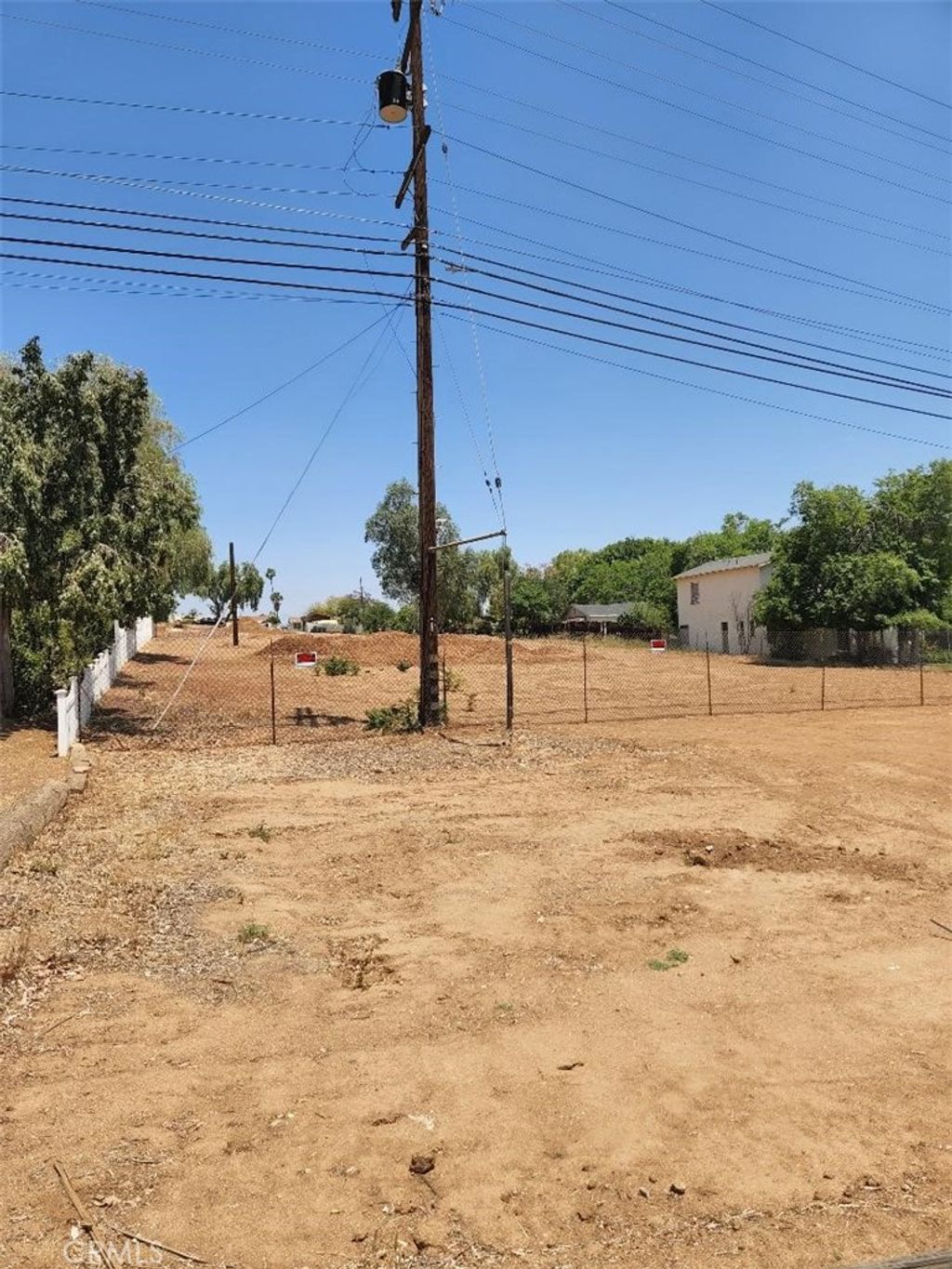 listing image 130724747071216326974