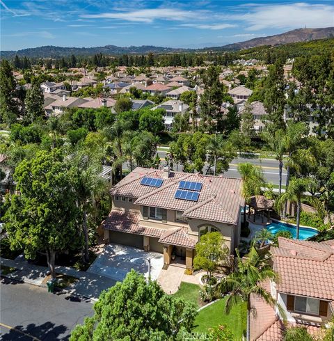 44 Edenbrook Irvine CA 92620