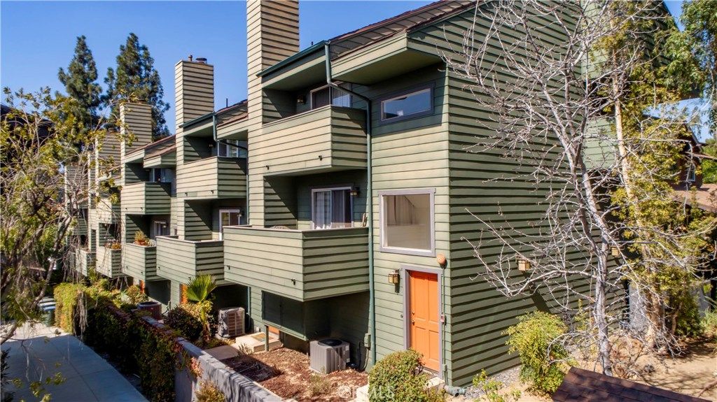 listing image 130729048721523871200